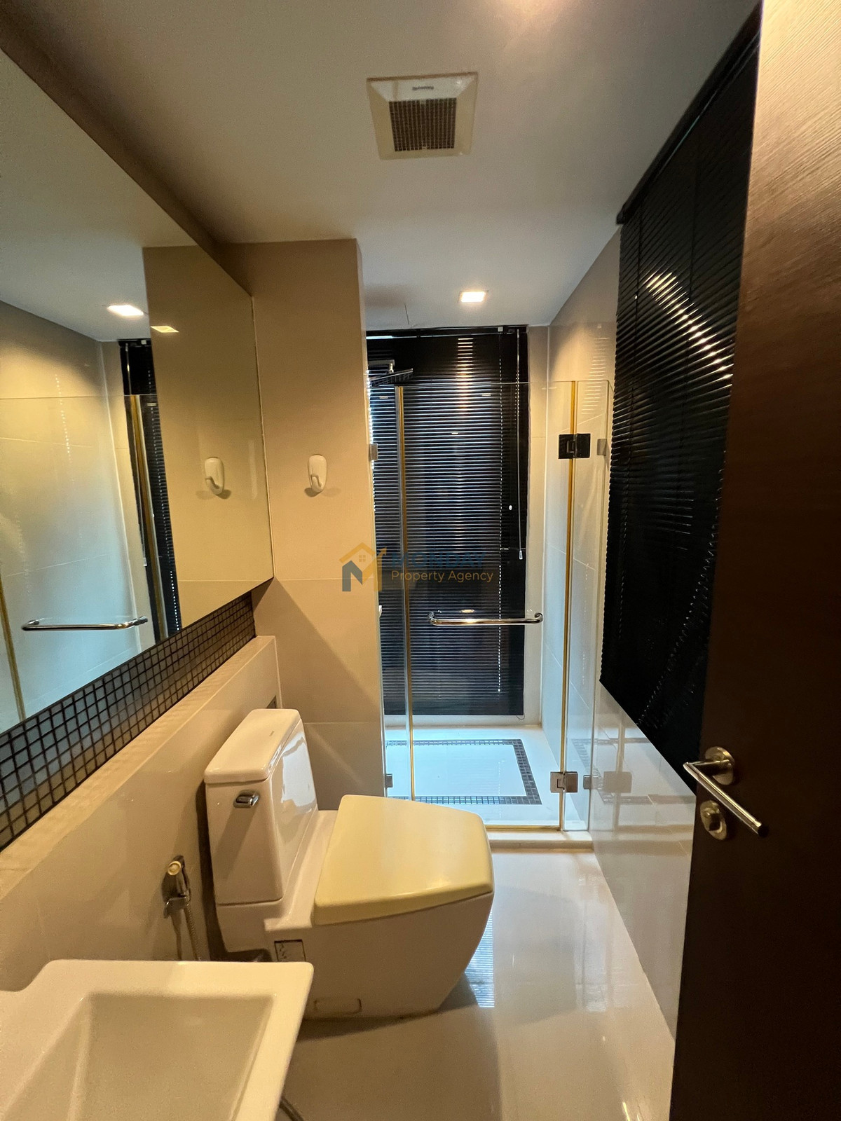 For SaleCondoSathorn, Narathiwat : 🔥 Cancellation Alert! This Price is Unbeatable! Rhythm Sathorn Condo Ready to Move In 🔥 MD-26028635