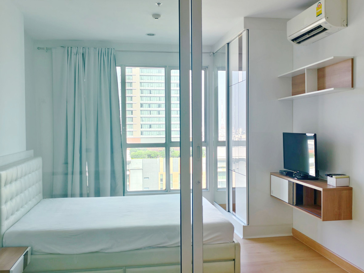 For RentCondoRattanathibet, Sanambinna : For rent: The Hotel Service, quiet condo, sufficient parking, near MRT Ba Kraso.