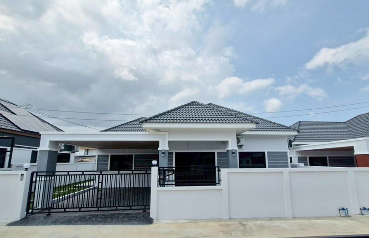 ขายบ้านพัทยา บางแสน ชลบุรี สัตหีบ : บ้านเดี่ยวทุ่งกลมตาลหมัน / 3 ห้องนอน (ขาย), Single House Thung Klom Tanman / 3 Bedrooms (FOR SALE) AM105