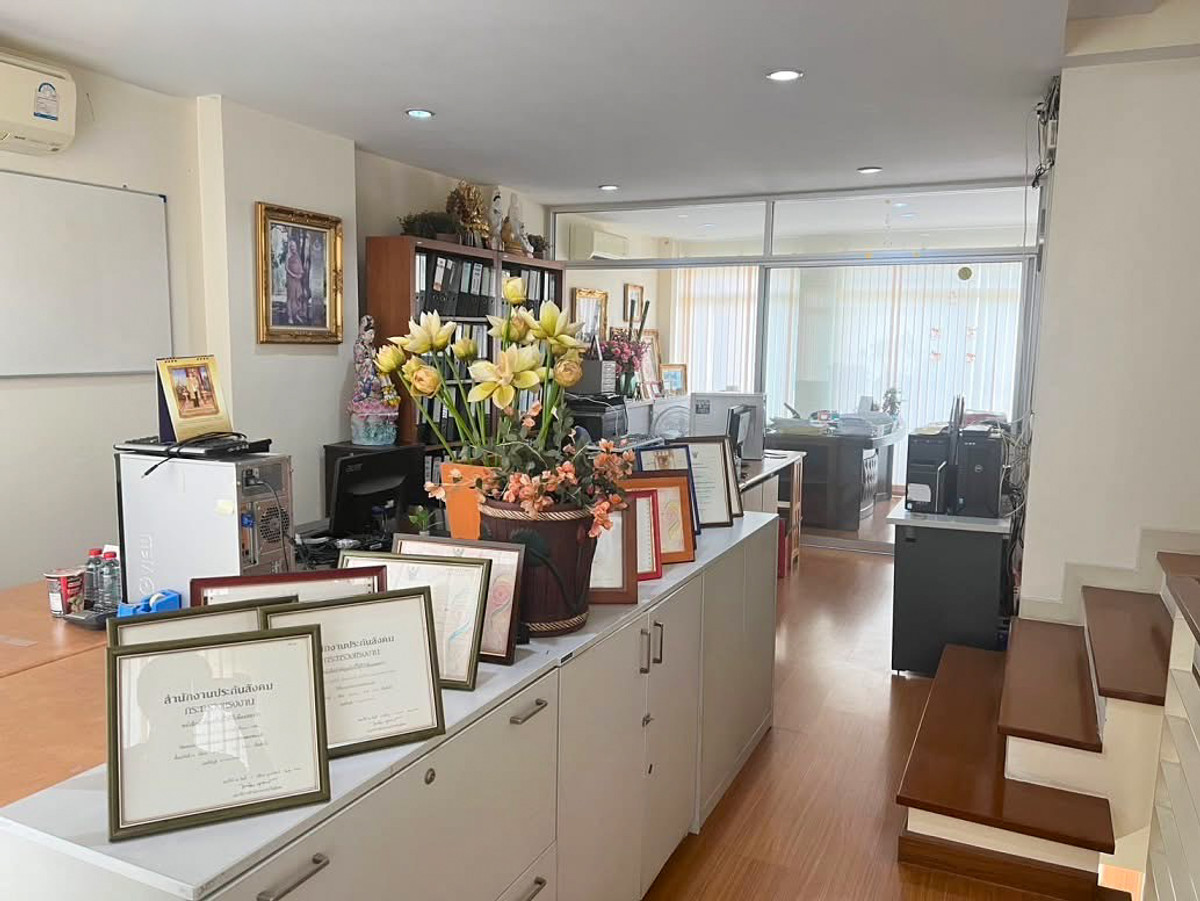 For SaleHousePattanakan, Srinakarin : Biztown Srinakarin / 5 Bedrooms (For Sale), Biztown Srinakarin / 5 Bedrooms (FOR SALE) GNG053