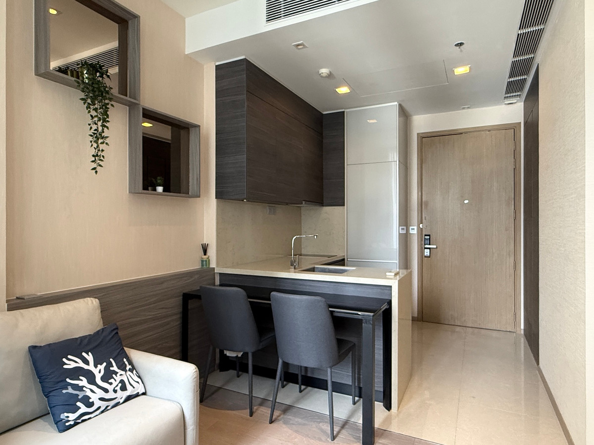 ให้เช่าคอนโดสุขุมวิท อโศก ทองหล่อ : คอนโด 1 ห้องนอนบรรยากาศอบอุ่น ชั้นสูง วิวเมือง ทำเลกรุงเทพฯ ใจกลางเมือง