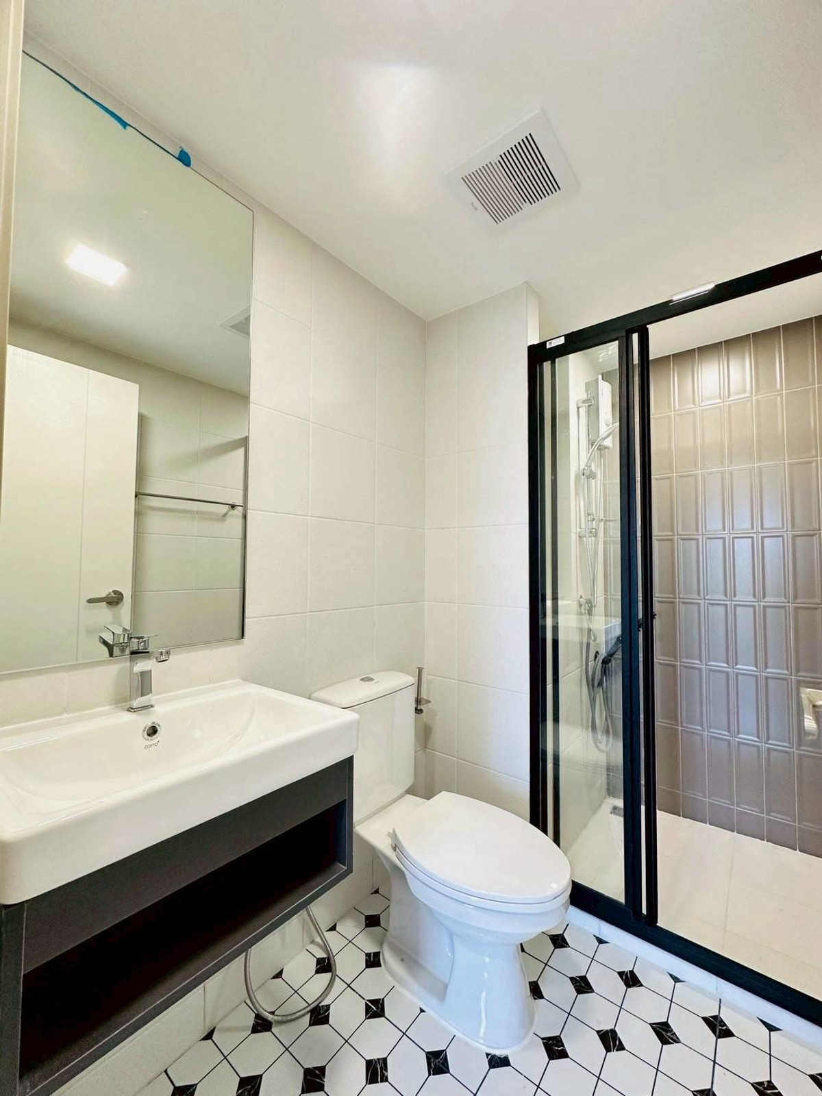 ให้เช่าคอนโดปทุมธานี รังสิต ธรรมศาสตร์ : คอนโดเช่า  Kave Wonderland ใกล้ ม.ธรรมศาสตร์รังสิต เลี้ยงสัตว์ได้ 1 ห้องนอน 11,000/เดือน