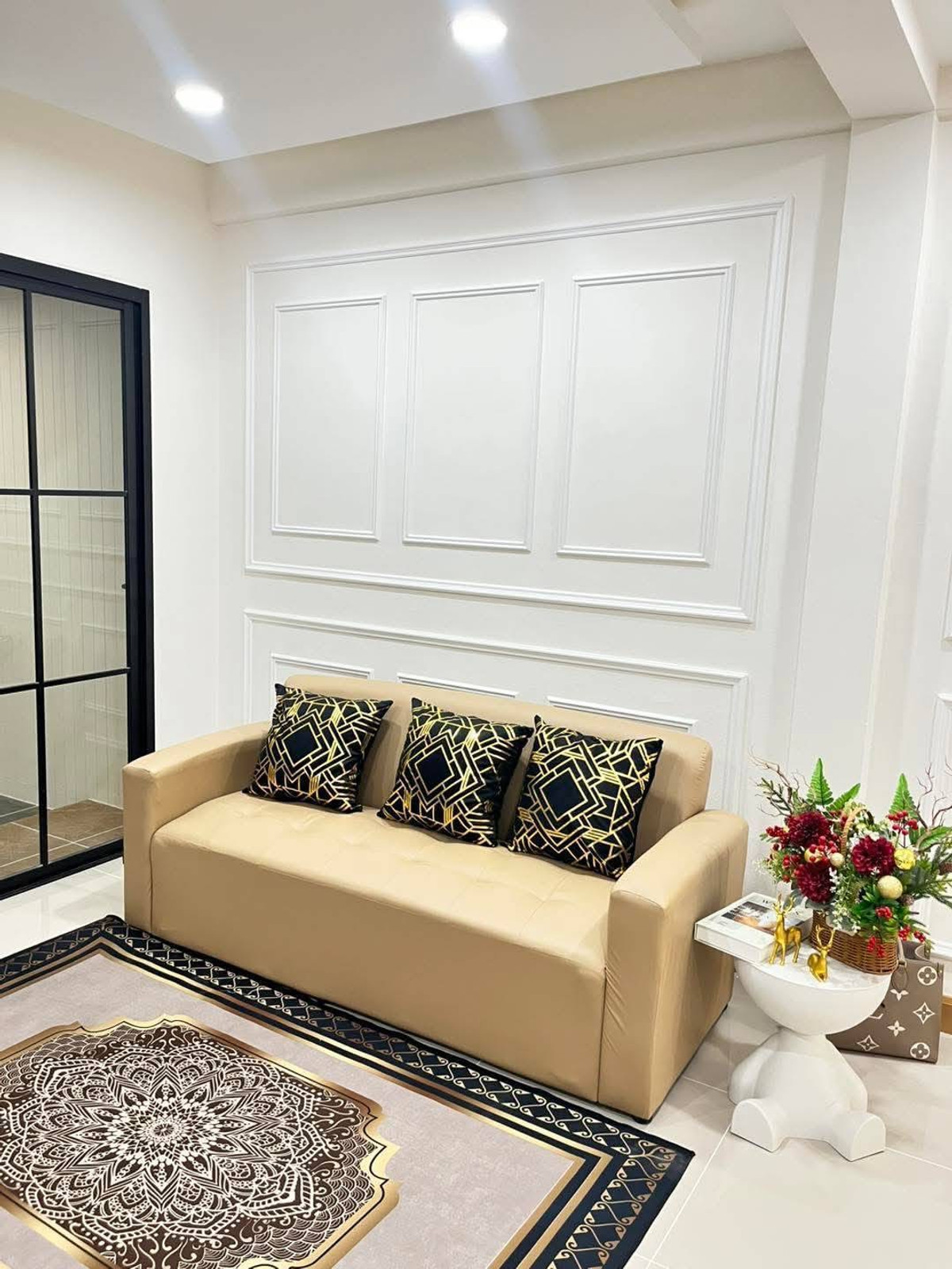 ขายทาวน์โฮมนนทบุรี บางใหญ่ บางบัวทอง : ขายทาวน์เฮาส์พระปิ่น 3 บางใหญ่ 17 ตร.ว. 3 นอน แต่งใหม่มีระเบียง ฟรีเฟอร์ฯ ฟรีโอน