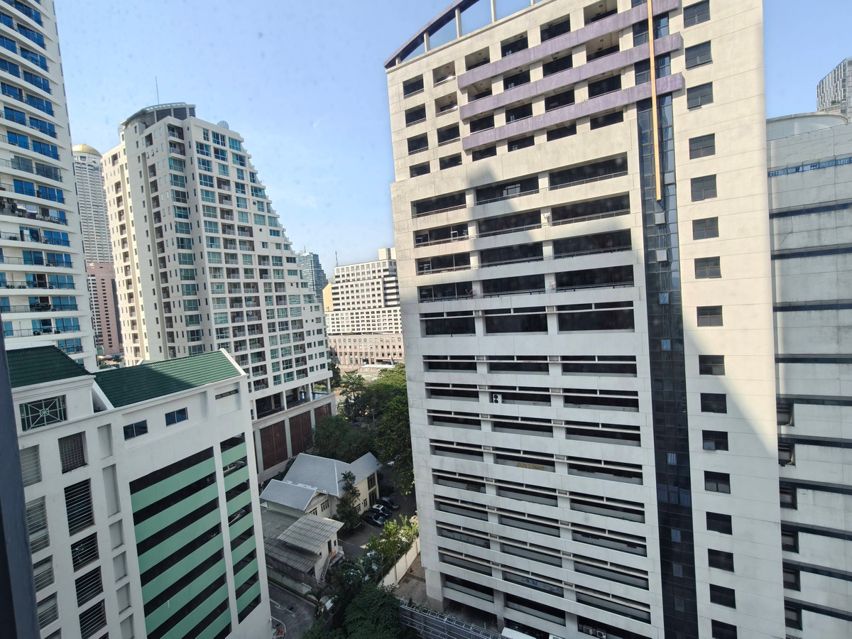 ขายคอนโดสาทร นราธิวาส : ขายด่วน The Diplomat Sathorn ห้องใหญ่ 2 ห้องนอน สุดพรีเมียม แต่งครบ พร้อมอยู่ นัดหมายเข้าชมทัก 063-616-5390