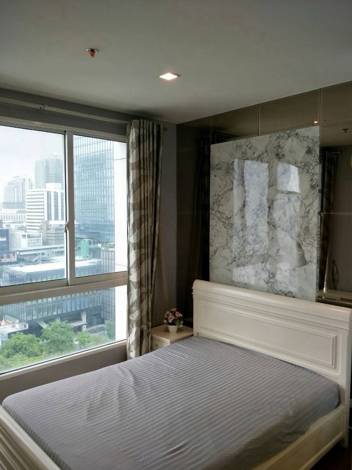 ขายคอนโดสาทร นราธิวาส : ขายcondo IVY สาธร (renovate)
41 ตร.ม 