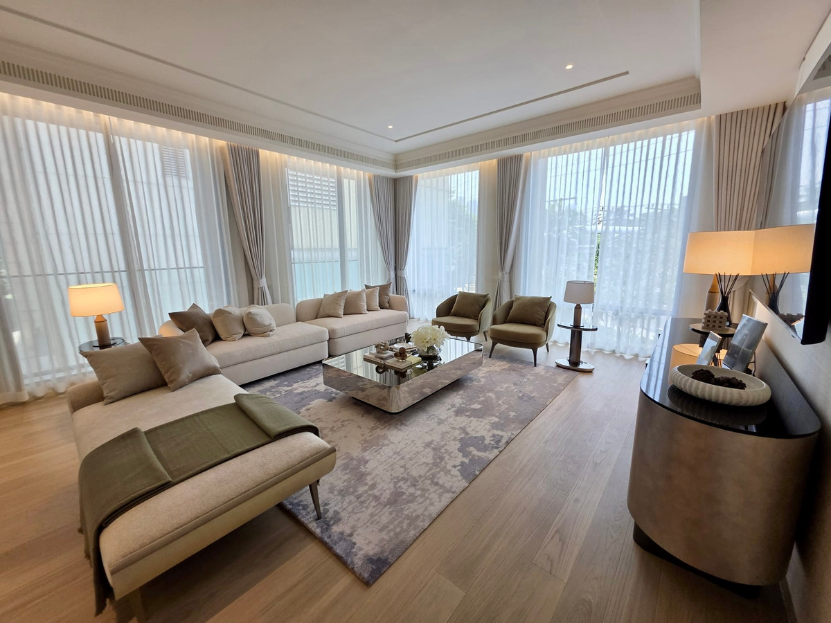 For SaleCondoSukhumvit, Asoke, Thonglor : Intercontinental Residences Bangkok Asoke: 3bed 3.5bath 193sqm. with maid and laundry area 63,800,000 Am: 0656199198
