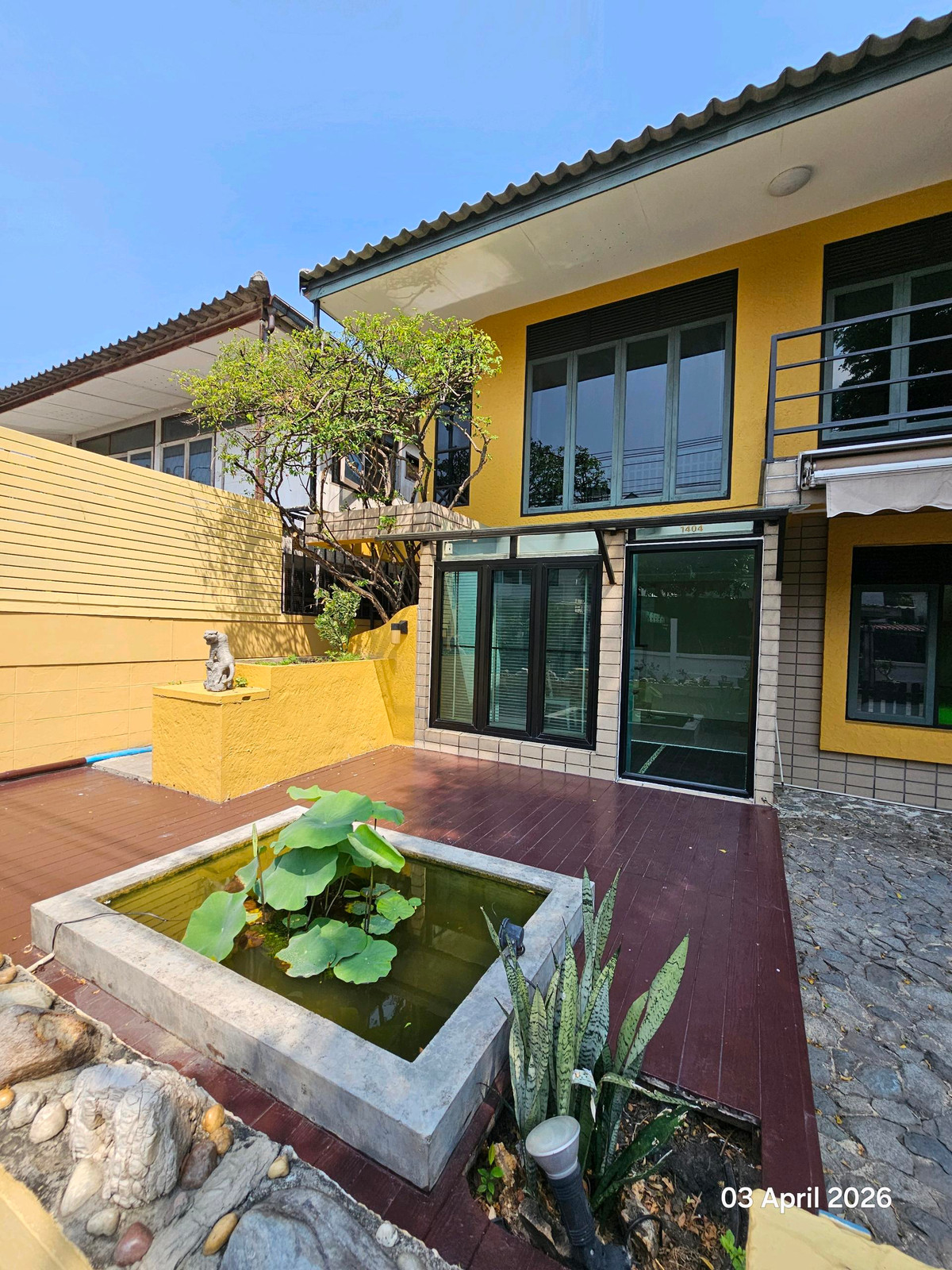 ขายบ้านเสรีไทย-นิด้า : ‼️ขายด่วน‼️Chic House For Sale‼️
Looking 🥰for a Stylish and Cozy Home?  ใครกำลังมองหาบ้านสไตล์เก๋ๆ? ไม่ซ้ำใครมาทางนี้  ใกล้ NIDA, นวมินทร์, เสรีไทย 