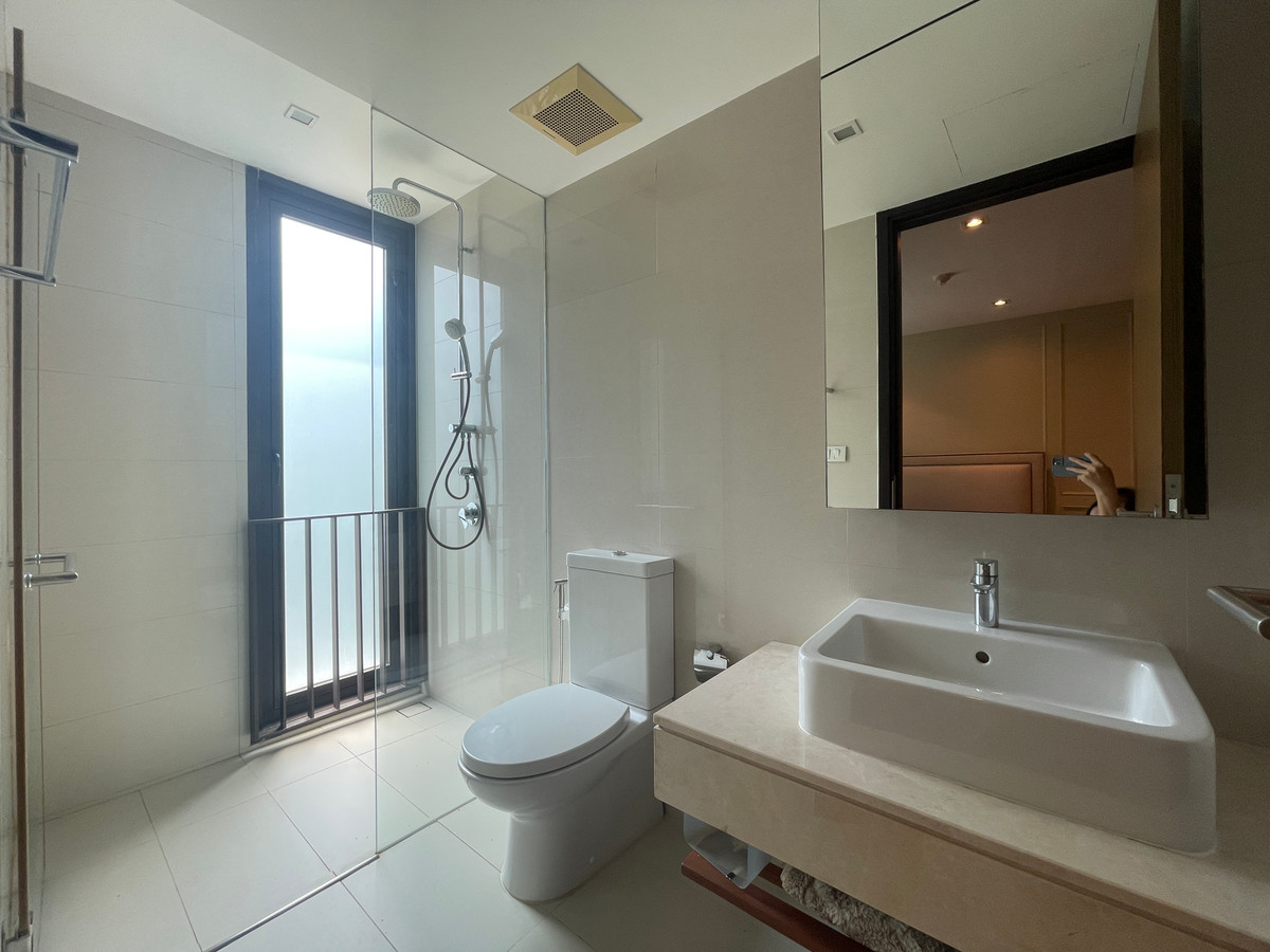 For SaleCondoSathorn, Narathiwat : Luxury Residence in Sathorn Area | Spacious 360 Sq.m. 3-Bedroom Home | Ideal for Family Living in CBD Bangkok, location near Sathorn business zone. And can easily connect to the city, near Saint Louis BTS Station.