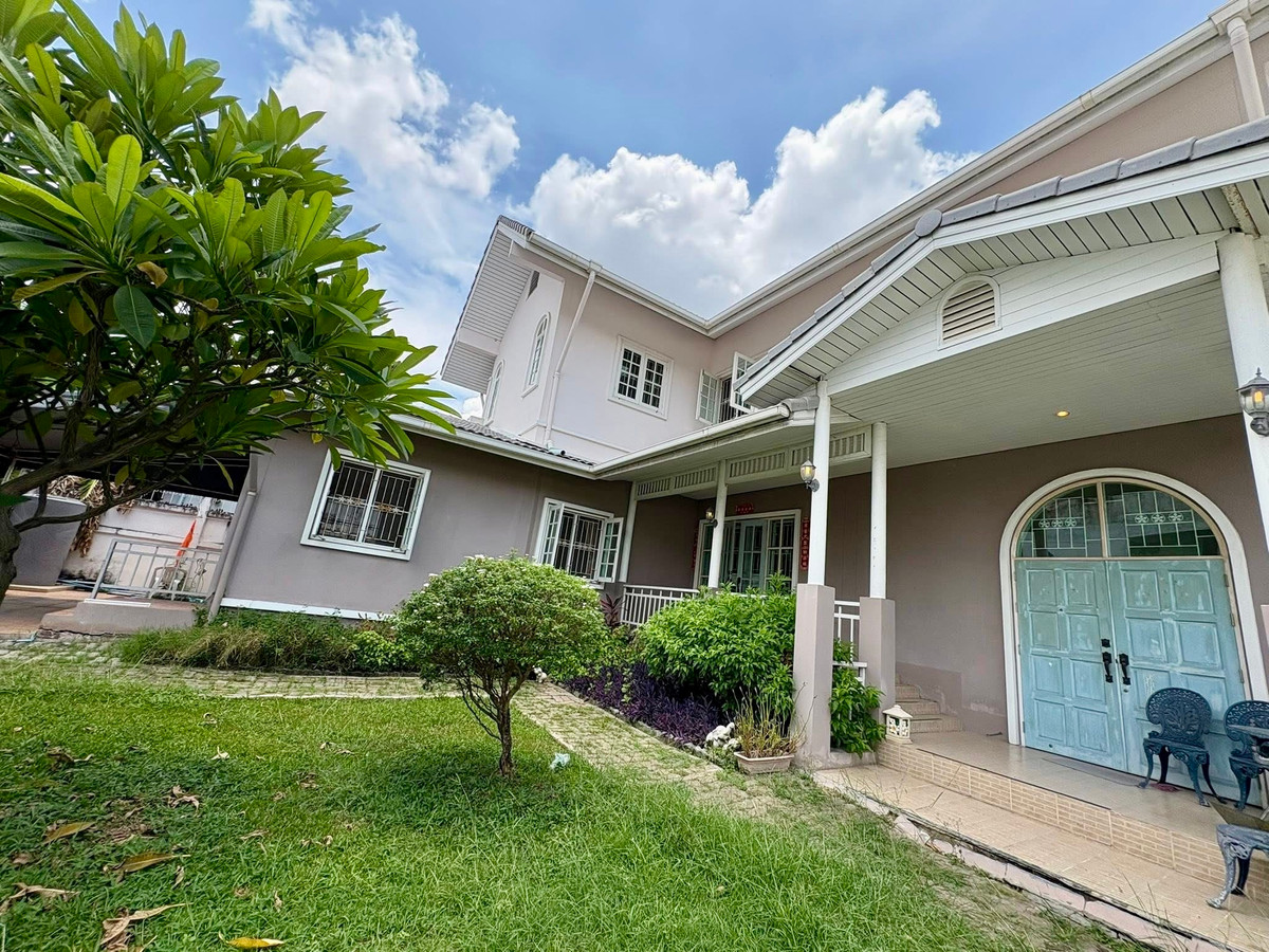 For SaleHouseOnnut, Udomsuk : Muangthong Village 4 Sukhumvit 101 / 4 Bedrooms (For Sale), Muangthong Village 4 Sukhumvit 101 / 4 Bedrooms (FOR SALE) GNG054