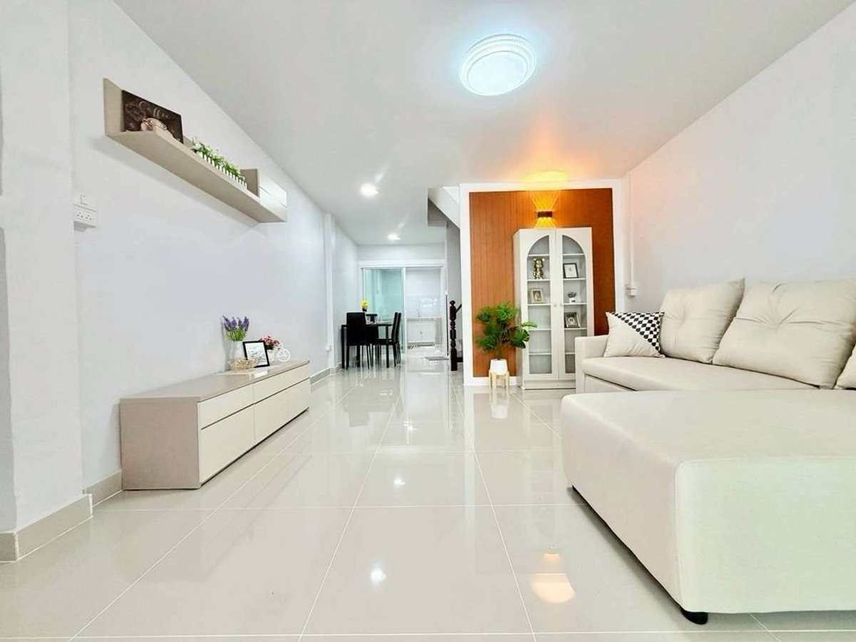 ขายบ้านนนทบุรี บางใหญ่ บางบัวทอง : ฟรีค่าธรรมเนียมการโอนภาษีและอากร