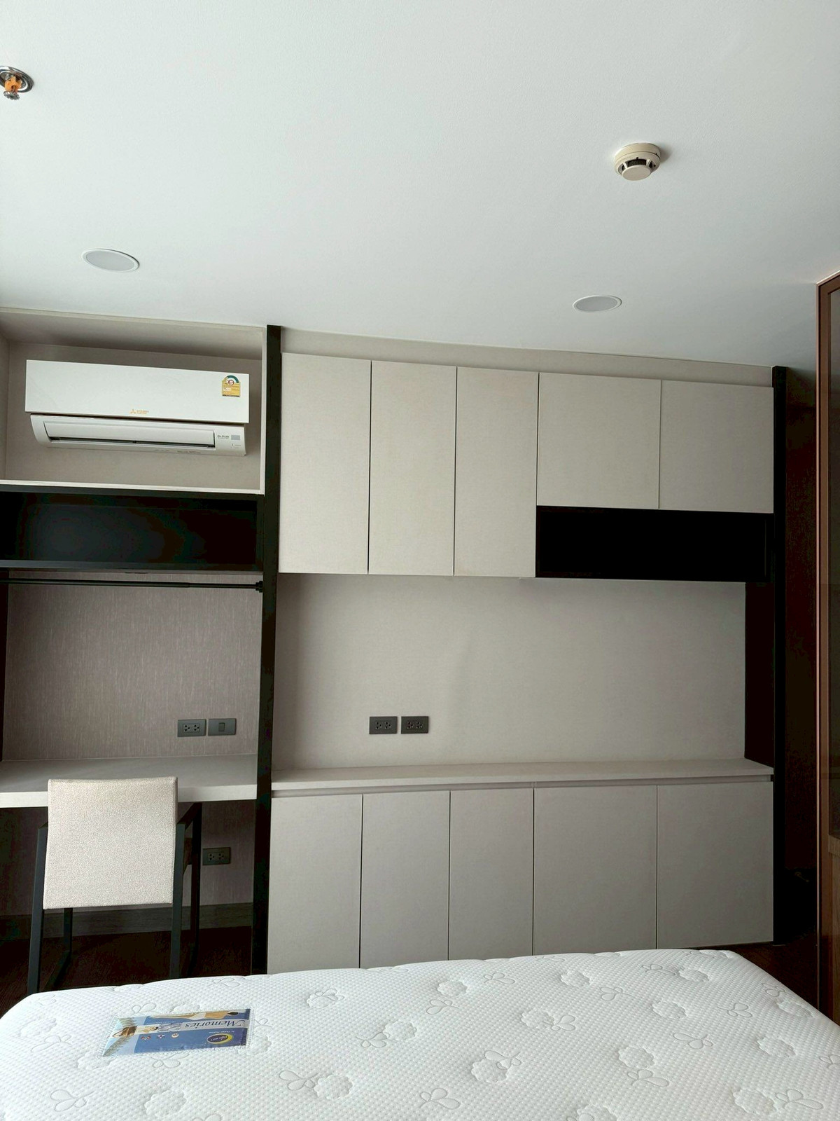 For RentCondoWitthayu, Chidlom, Langsuan, Ploenchit : Cozy Condo for Rent Ratchadamri | City Lifestyle Best Value | Near BTS Ratchadamri | 53,000 THB/Month | Nice condo for rent, Ratchadamri, city lifestyle, good value, near BTS Ratchadamri 53,000 baht/month – LTH14894