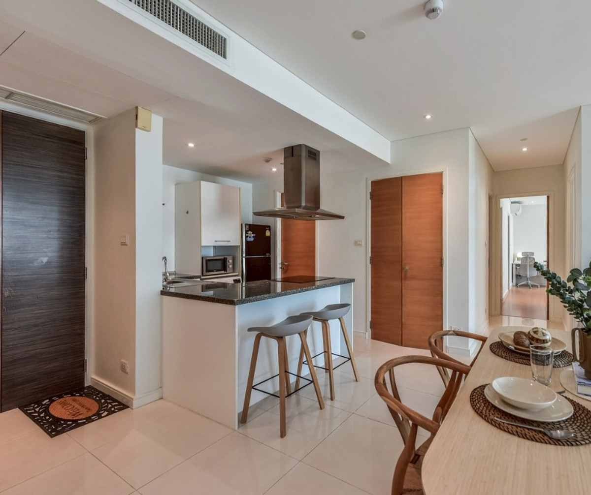 For RentCondoSukhumvit, Asoke, Thonglor : Fullerton Sukhumvit Condominium Luxury 2 Bedrooms for Rent