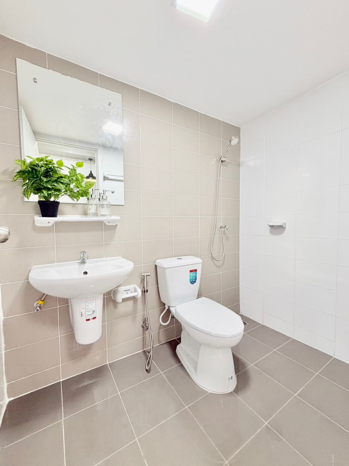 ขายทาวน์โฮมนนทบุรี บางใหญ่ บางบัวทอง : ขายทาวน์เฮาส์พฤกษาวิลล์ 63/1 พระราม 5 หลังมุม 25.1 ตร.ว. หน้ากว้าง 8 ม. ฟรีโอน