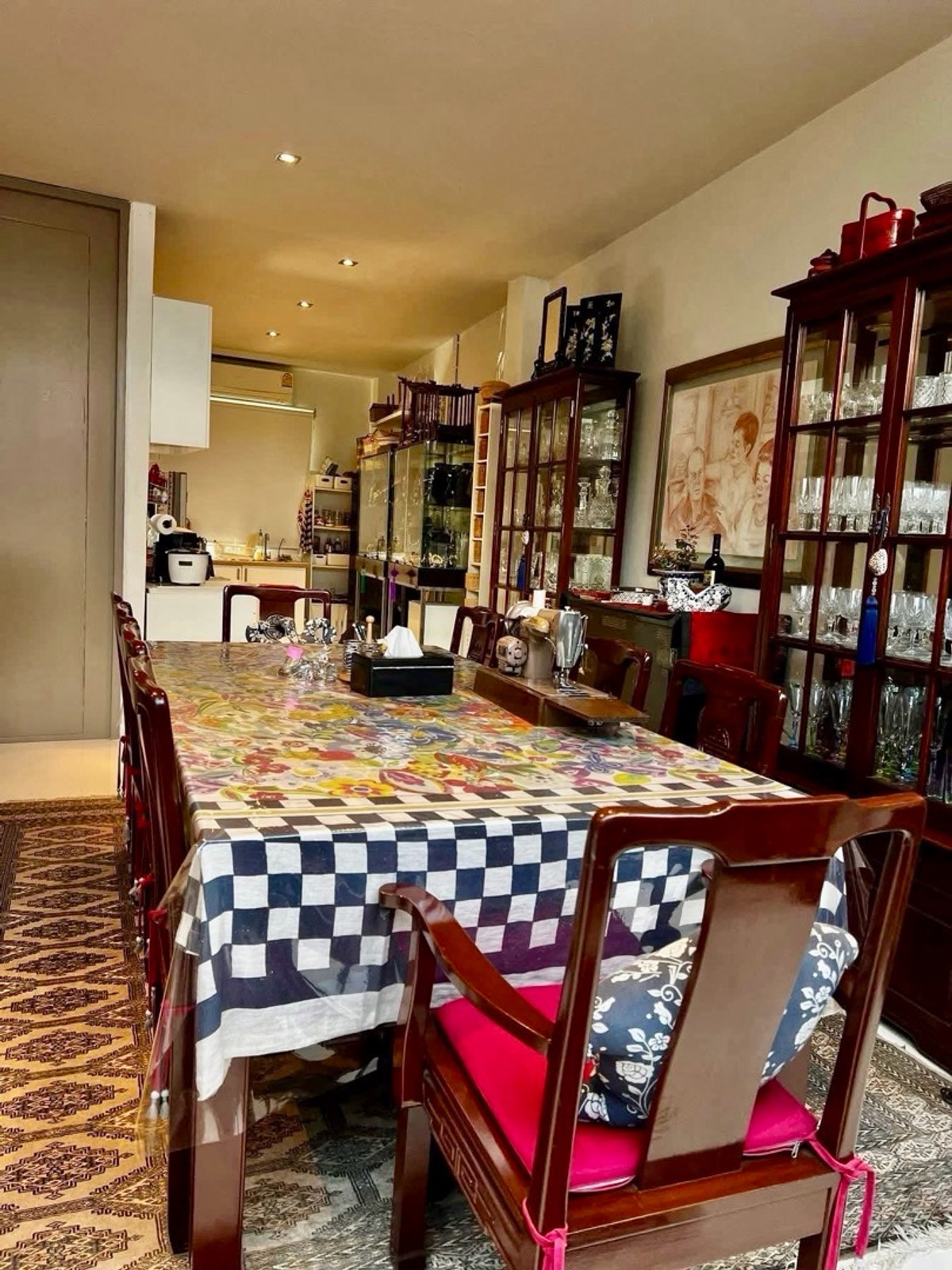 ทาวน์โฮมอ่อนนุช อุดมสุข : ทาวน์โฮม  4 ชั้น สุขุมวิท 71 ใกล้ BTS พระโขนง และโรงเรียนนานาชาติ เหมาะอยู่อาศัยและปล่อยเช่า