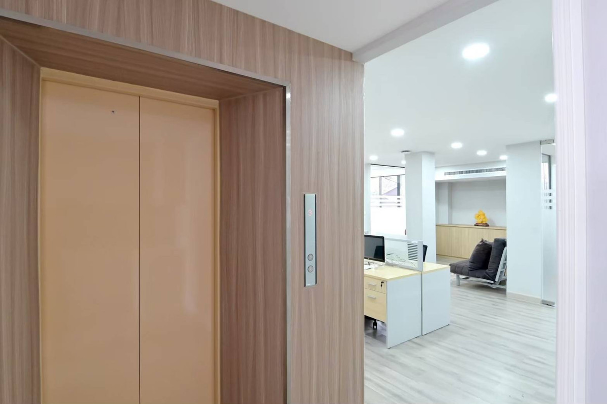 ให้เช่าโฮมออฟฟิศบางนา แบริ่ง ลาซาล : 🔥 ให้เช่า Home Office Luxury บางนา 🔥  ครบ จบ ทั้งออฟฟิศ + ที่พักในที่เดียว! พร้อมใช้งานทันที