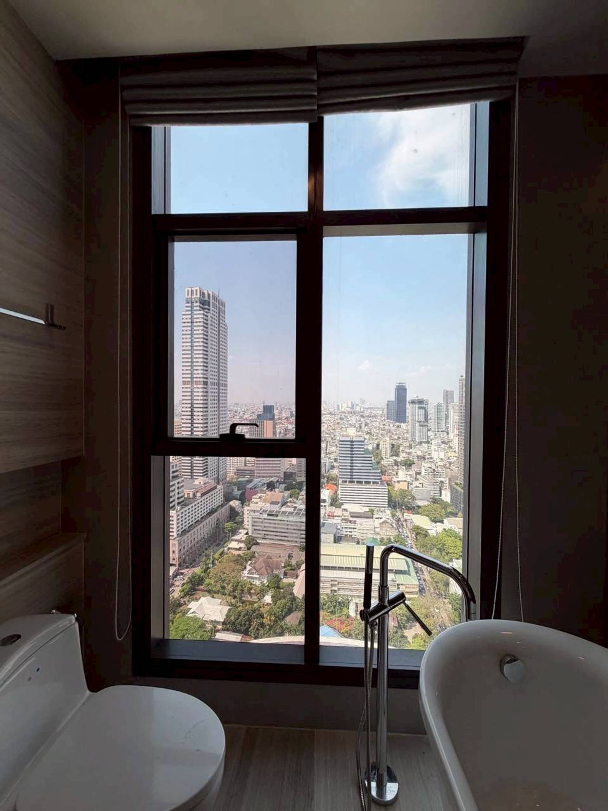 ให้เช่าคอนโดสาทร นราธิวาส : ✅ DPMS105 ✅ Line : @p2nproperty