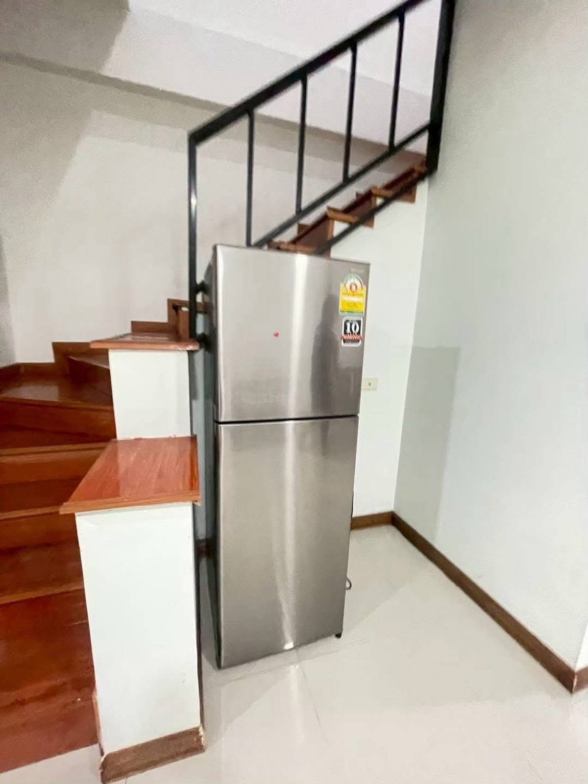 For RentTownhomeChiang Mai : Townhome for rent, 2 floors, area 125 sq m., everyday village project, 3 bedrooms.