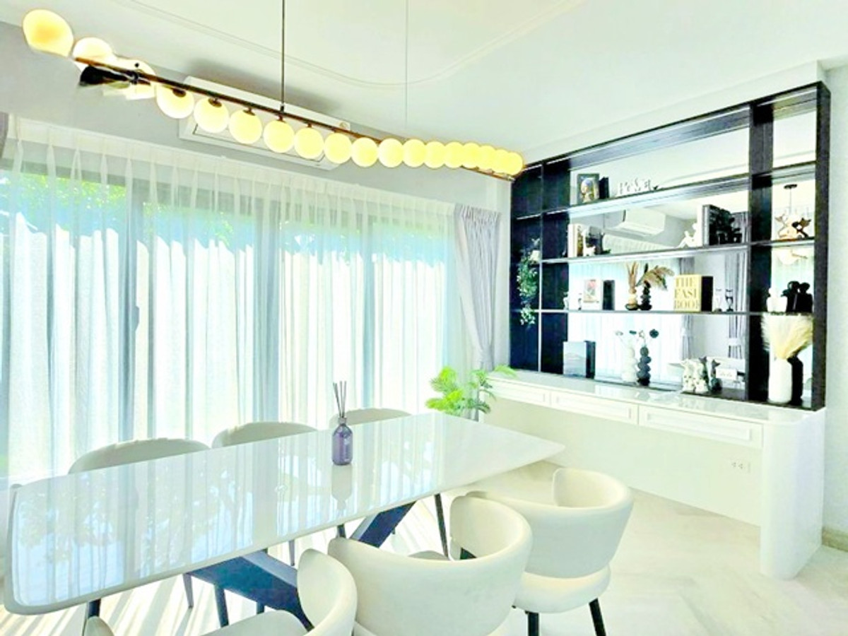 ให้เช่าบ้านบางนา แบริ่ง ลาซาล : พร้อมเฟอร์ฯ คอนคอร์เดียน ใกล้เมกาบางนา 500 ม. 75ตร.วา 200ตร.ม. บ้านเดี่ยว 2 ชั้น 4นอน 4 น้ำ