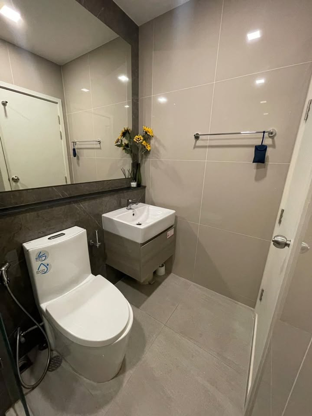 ขายคอนโดพระราม 9 เพชรบุรีตัดใหม่ RCA : The Tree Pattanakarn - Ekkamai / 1 Bedroom (FOR SALE), เดอะทรี พัฒนาการ - เอกมัย / 1 ห้องนอน (ขาย) NA033