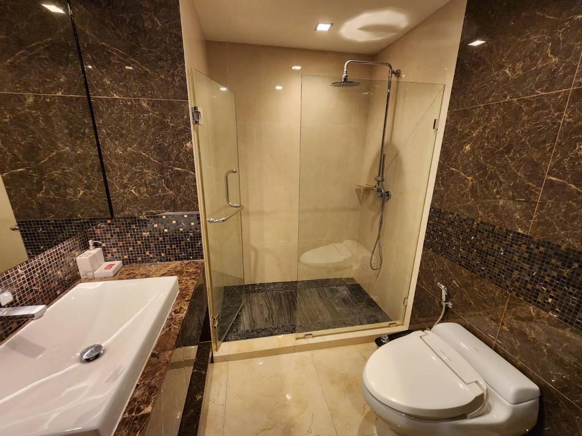 ให้เช่าคอนโดสุขุมวิท อโศก ทองหล่อ : ให้เช่าคอนโด เดอะแอดเดรส สุขุมวิท 61 ตกแต่งครบครัน (S03-2269)