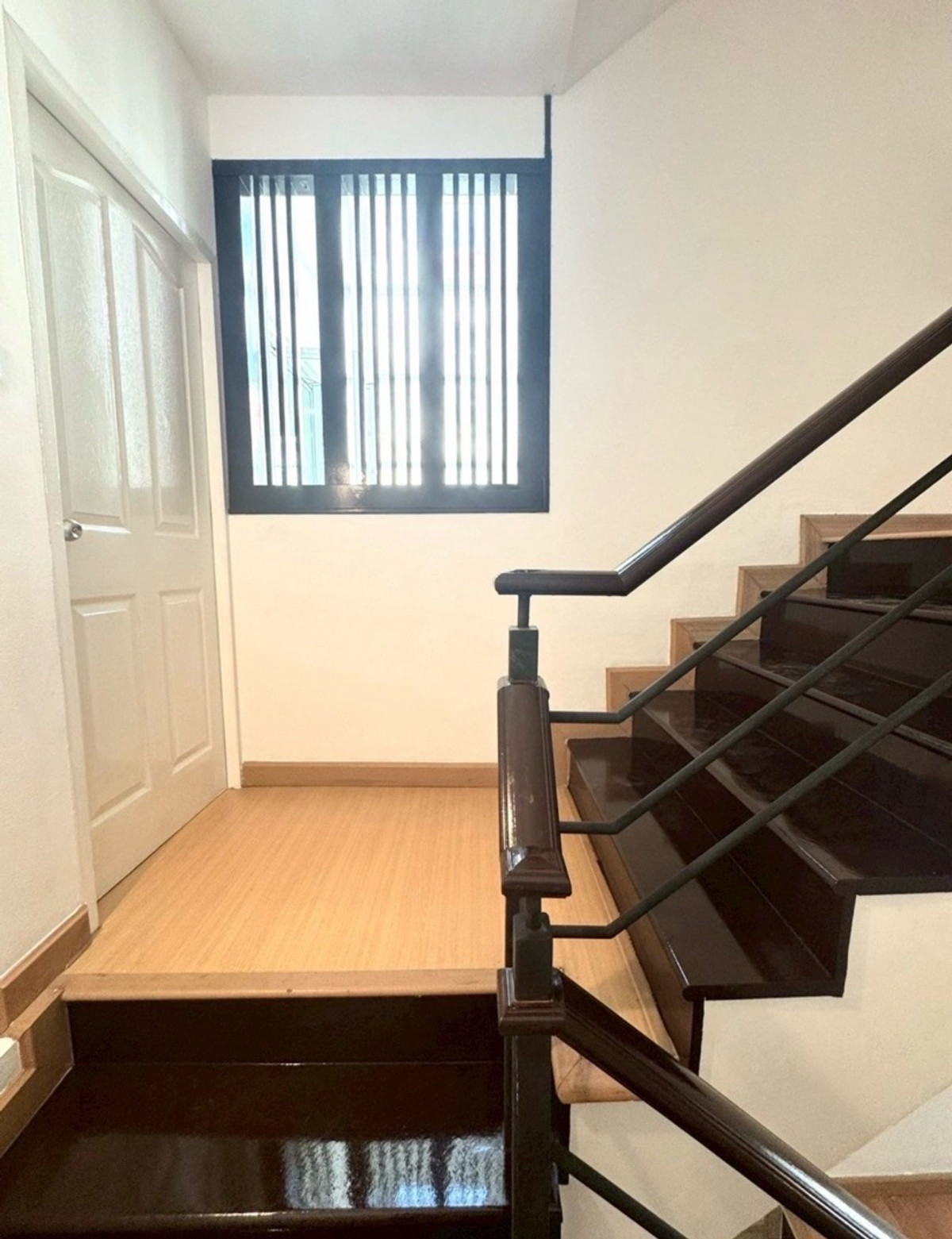 For RentTownhomeChaengwatana, Muangthong : 🔥 For rent 29,000 baht | Modern home office, 3.5 floors – spacious and newly decorated!‼️