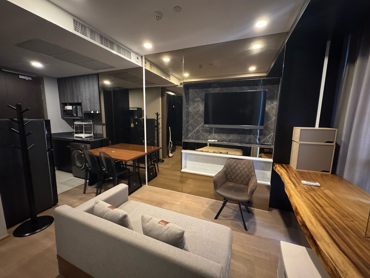 ขายคอนโดสยาม จุฬา สามย่าน : Hot Deal🔥 ราคาพิเศษ Ashton Chula Silom ราคา 6.99 ล้านบาท ชั้น 25+ พร้อมเฟอร์ *ไม่ติดผู้เช่า พร้อมอยู่ สอบถามเพิ่มเติม ติดต่อ 0869017364