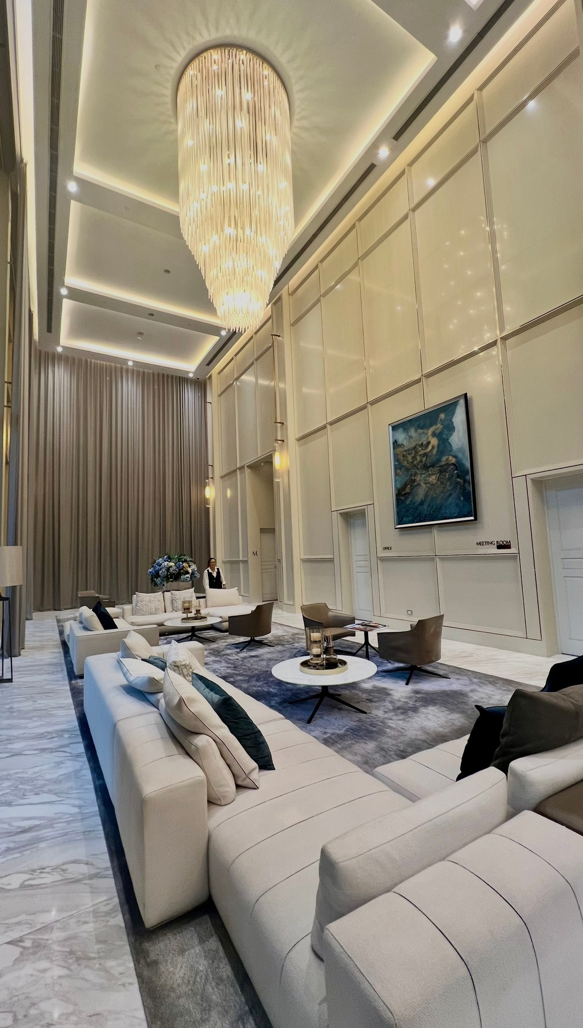 ให้เช่าคอนโดนานา : ให้เช่า Q1 Sukhumvit ราคา 110,000 บาท [MKr260339]