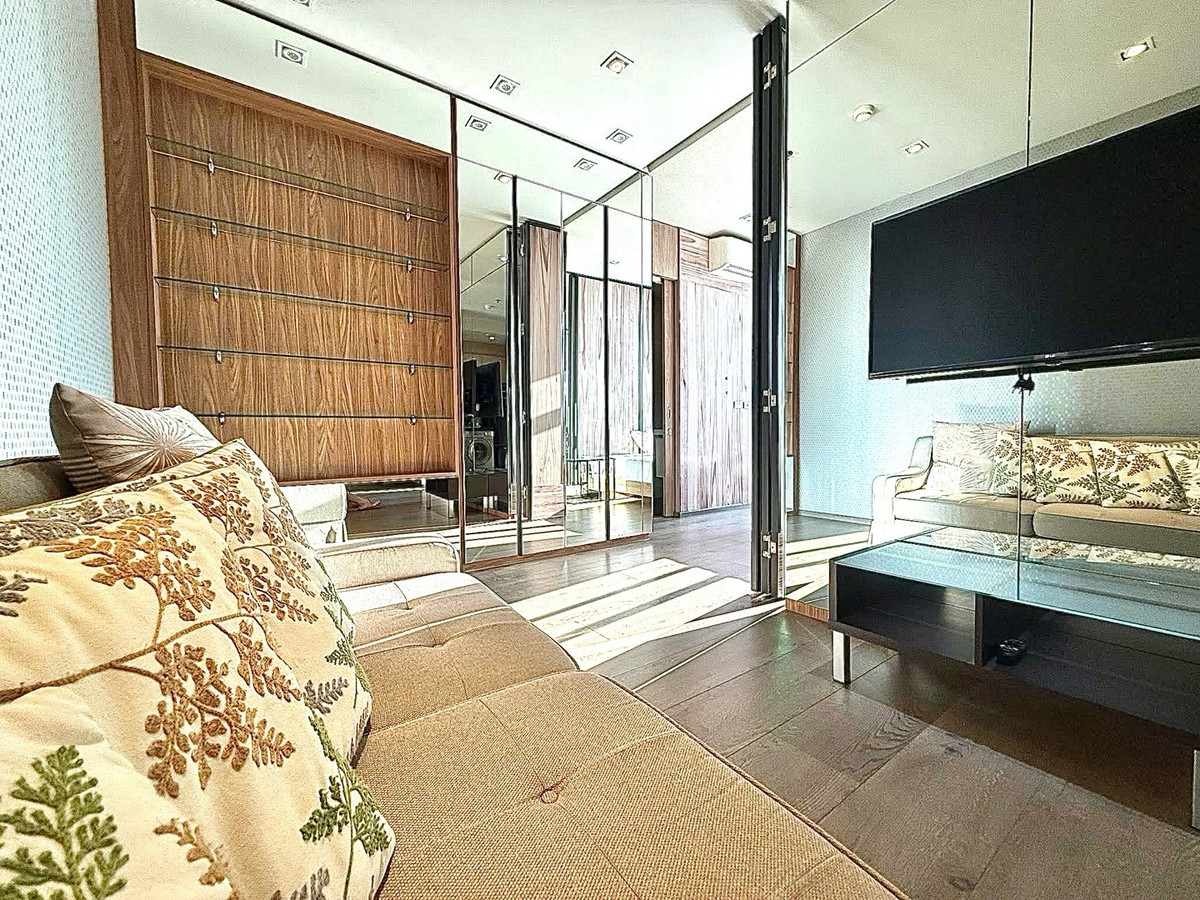 For RentCondoSukhumvit, Asoke, Thonglor : For Rent Park 24, this price is no longer available. Rent 35,000/month