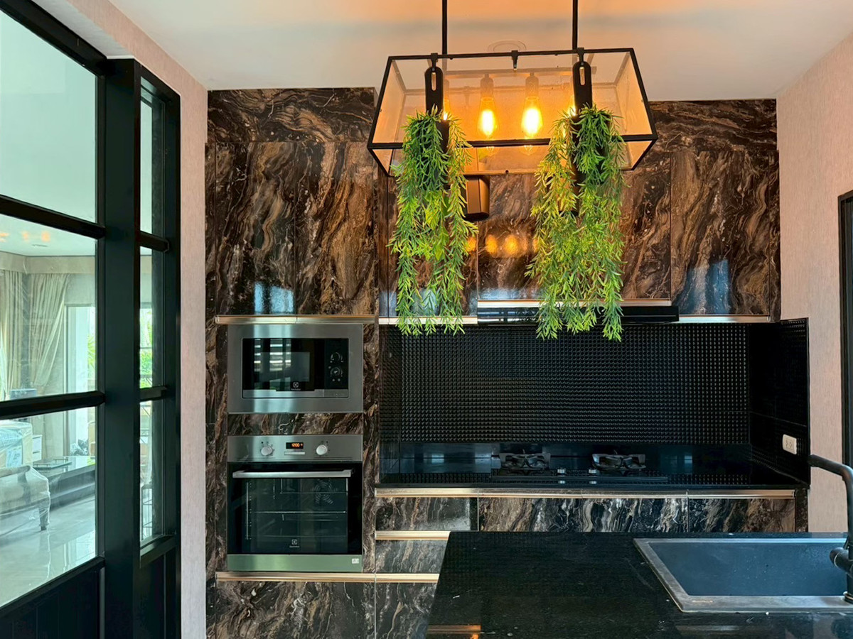 ขายบ้านพัฒนาการ ศรีนครินทร์ : เดอะ แพลนท์ เอสทีค พัฒนาการ 38 / 3 ห้องนอน (ขาย), The Plant Estique Pattanakarn 38 / 3 Bedrooms (FOR SALE) FON160