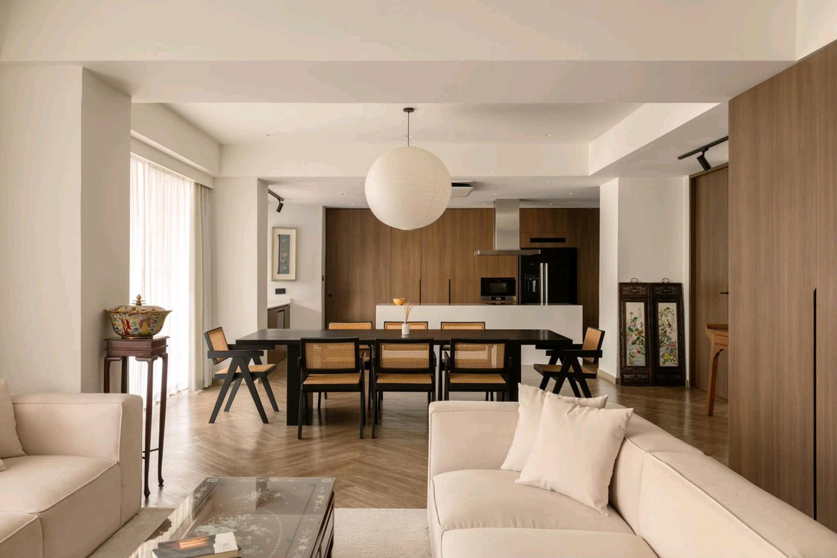 ขายคอนโดนานา : (For Sale🔥) 📍 Newton Tower Sukhumvit6 2B2B 188sq.m. | Newly renovated only 23.2 MB✨️ | Near BTS Nana