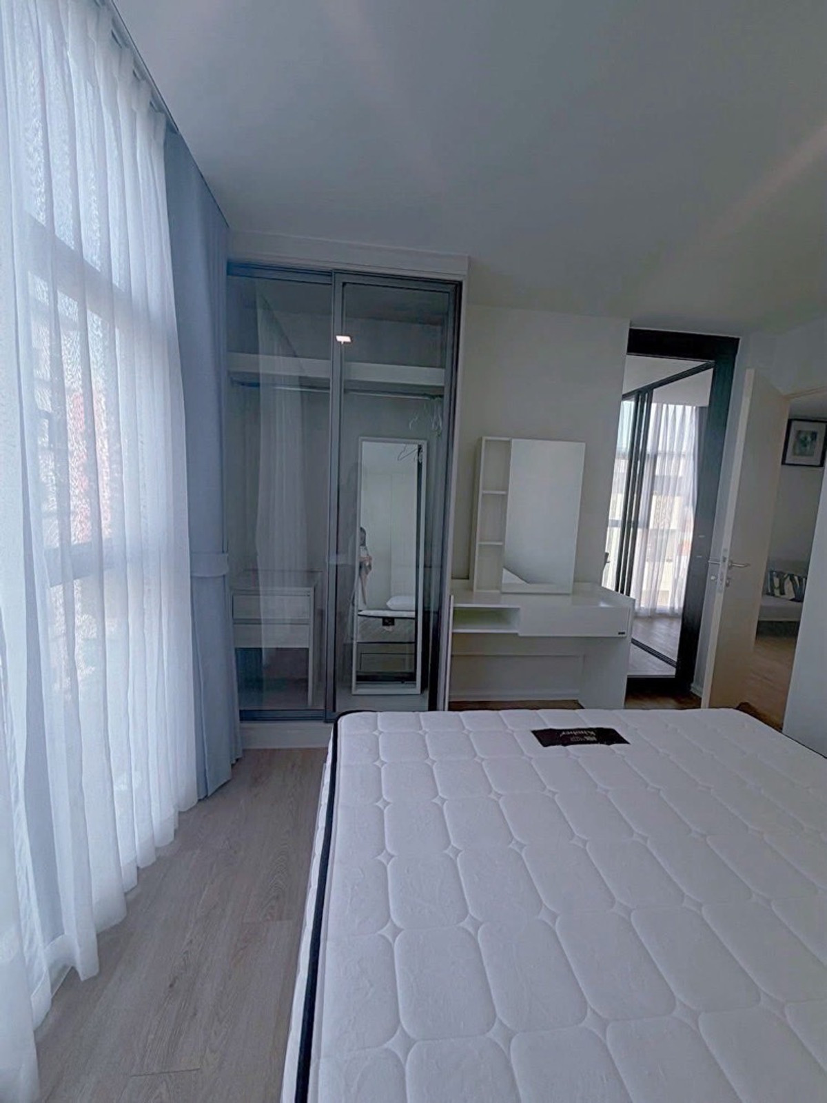 ให้เช่าคอนโดรัชดา ห้วยขวาง : ✨ ห้องมุม วิวสระ 34 ตร.ม. พร้อมเข้าอยู่ | ไอเวอรี่ รัชดา 32 (Ivory Ratchada–Ladprao) ✨