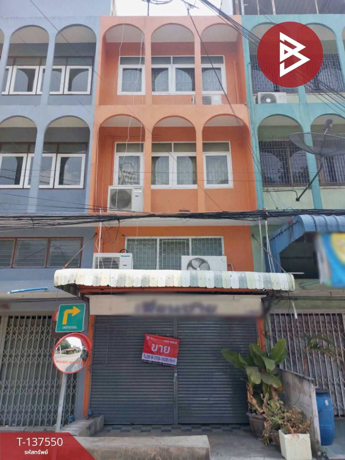 For SaleShop HouseBang kae, Phetkasem : Commercial building for sale, 4 and a half floors, Soi Phetkasem 46, Bangkok, near Seacon Bang Khae.