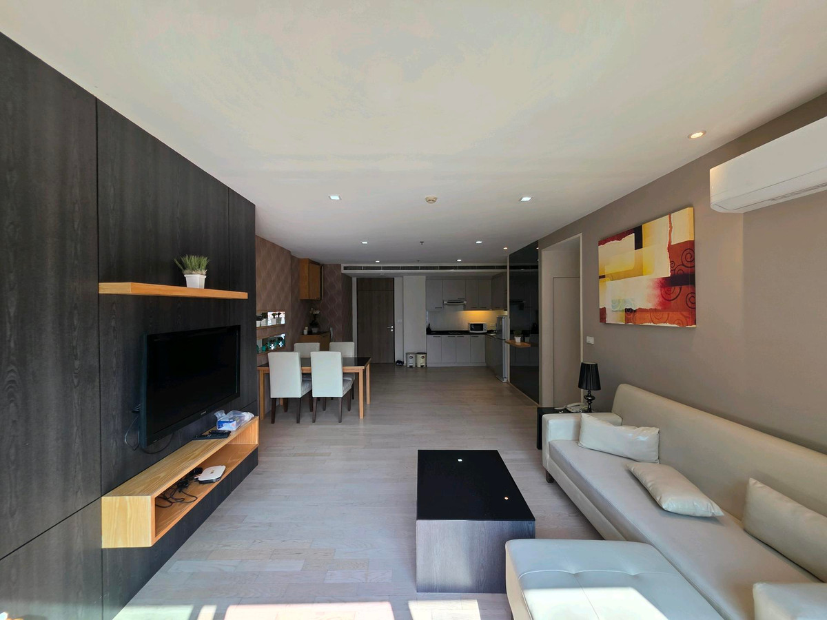 ให้เช่าคอนโดสุขุมวิท อโศก ทองหล่อ : Noble Remix📍 Rare Item!
 88 ตร.ม. ใจกลางทองหล่อ  