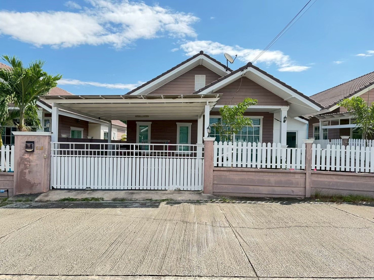 For SaleHousePattaya, Bangsaen, Chonburi : Rawiphon Village Rom Sai Nong Pla Lai / 3 Bedrooms (FOR SALE) BEWN144