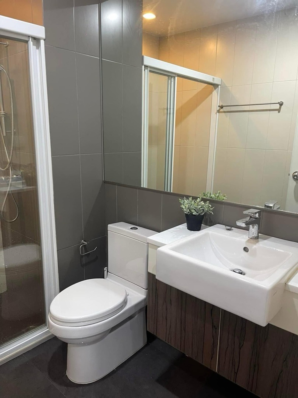 ขายคอนโดรัชดา ห้วยขวาง : 🔥ซื้อวันนี้ กำไรอนาคต ห้องทำเลศักยภาพ ราคาน่าคบ Centric Ratchada-Huai Khwang 