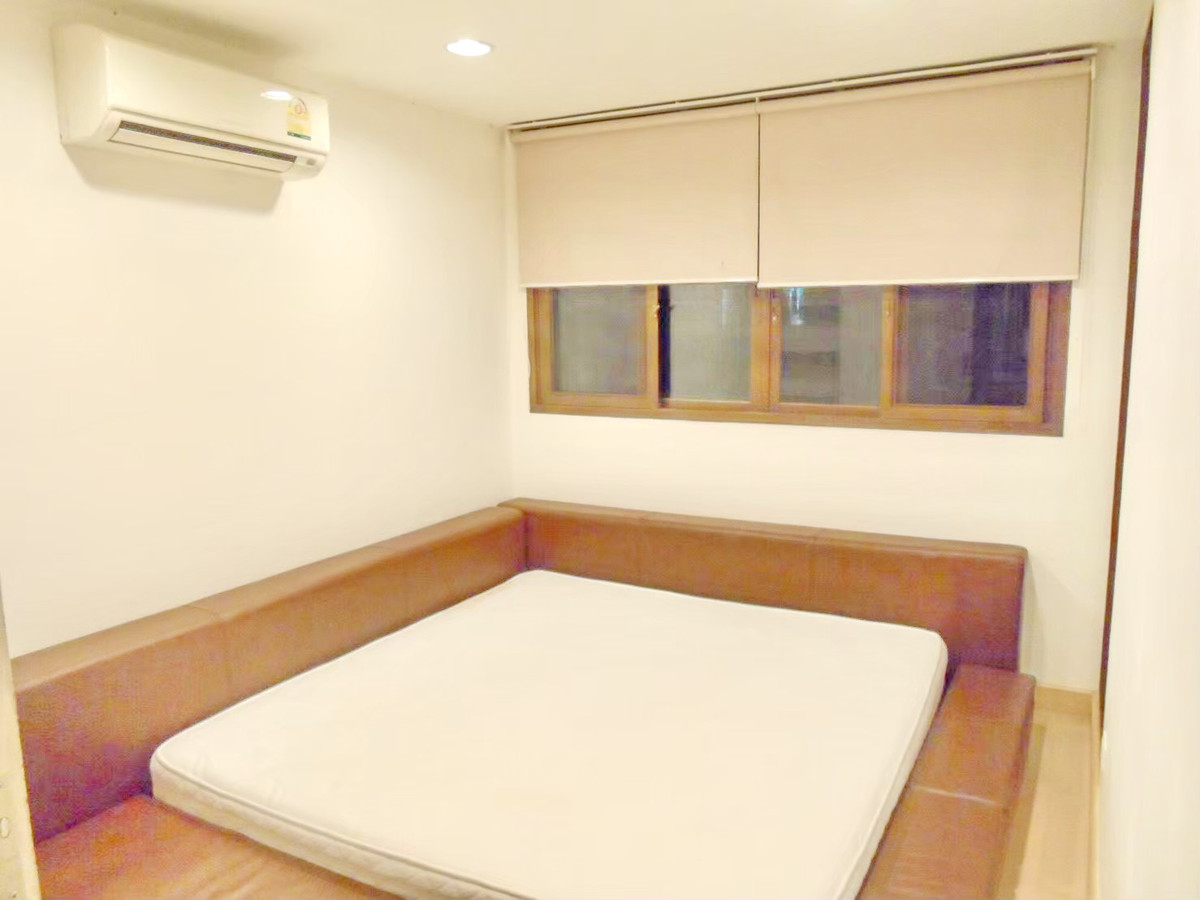 ให้เช่าคอนโดวงเวียนใหญ่ เจริญนคร : ให้เช่าห้องใหม่  ไอดีโอ บลูโคฟ สาทร  ติด BTS วงเวียนใหญ่ 100 เมตร รวมเฟอร์นิเจอร์ครบชุด 