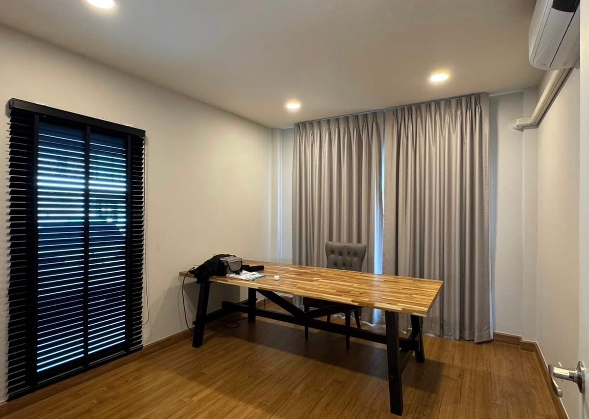 For RentHouseBangna, Bearing, Lasalle : Detached house for rent 📍 Centro Bangna 📍 3 bedrooms, 4 bathrooms, fully furnished with appliances.