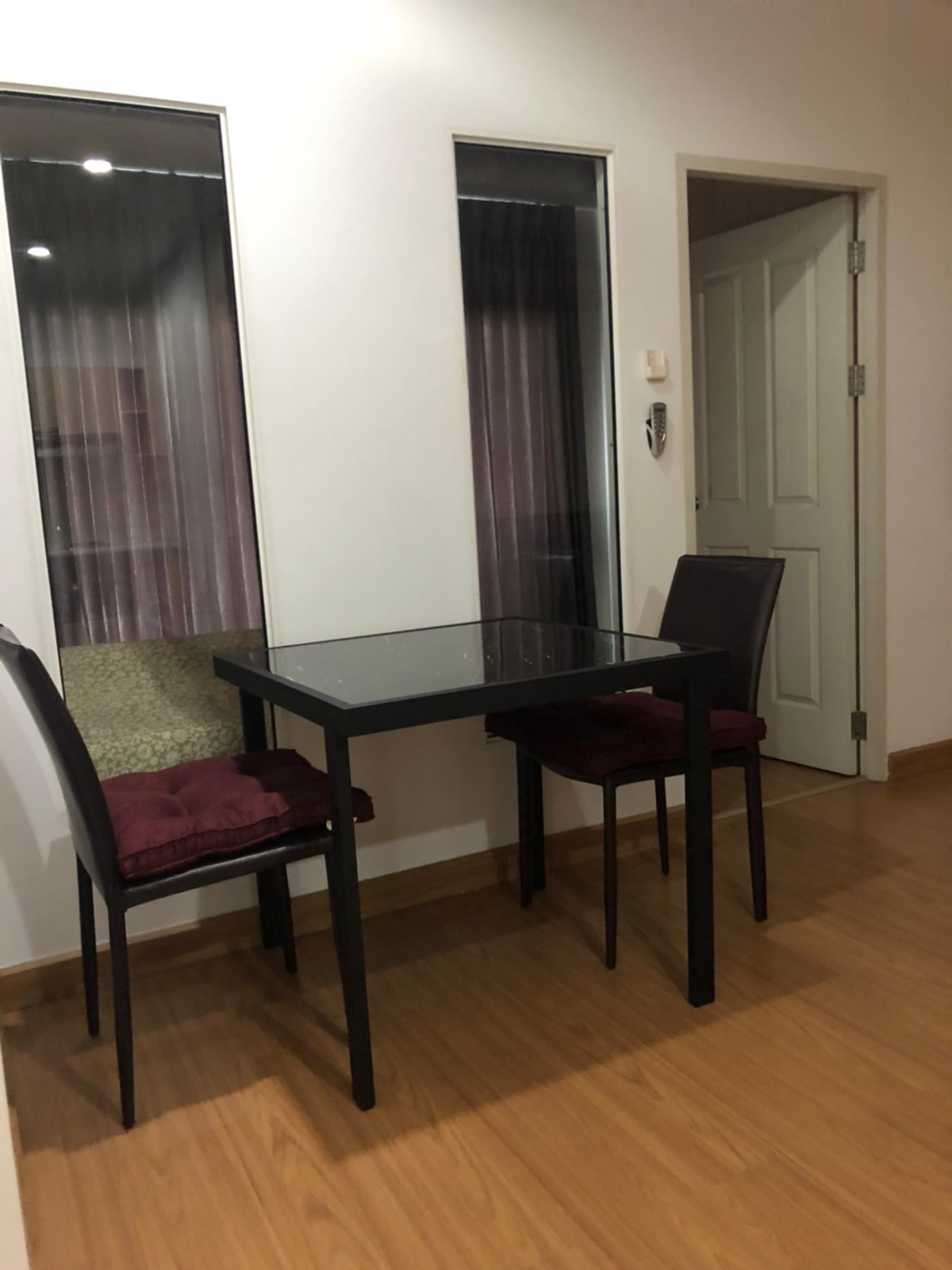 ขายคอนโดราชเทวี พญาไท : คอนโด 2 ห้องนอน ชั้นสูง วิวเมืองโล่ง ใจกลางราชปรารภ