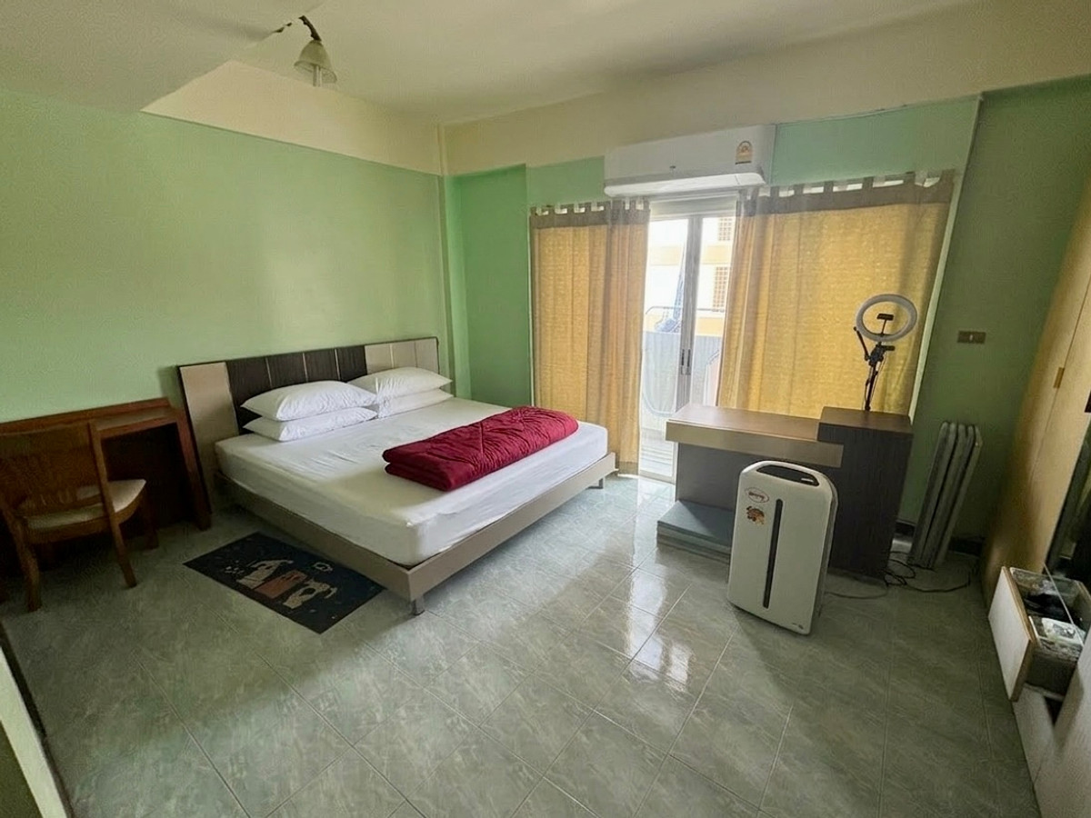 For SaleTownhomeSapankwai,Jatujak : 4-story Townhome Near SRT Red Line Wat Semian Nari / 4 Bedrooms (FOR SALE) BNS017