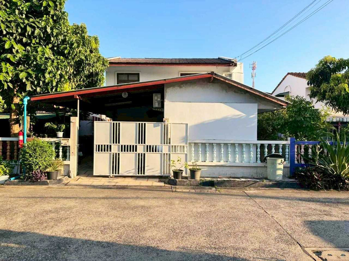 ขายบ้านปิ่นเกล้า จรัญสนิทวงศ์ : ขายบ้านเดี่ยว หมู่บ้าน 2521 ซอยสวนผัก 44 96 ตร.ม. 