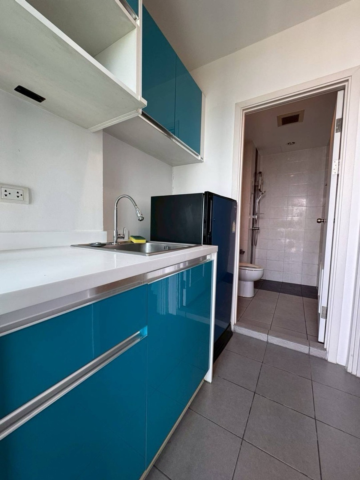 For RentCondoPinklao, Charansanitwong : 🔥Rare Item! The Tree Rio Bang-Aor
1 bedroom, river view + 1 car parking space, best value in this area.