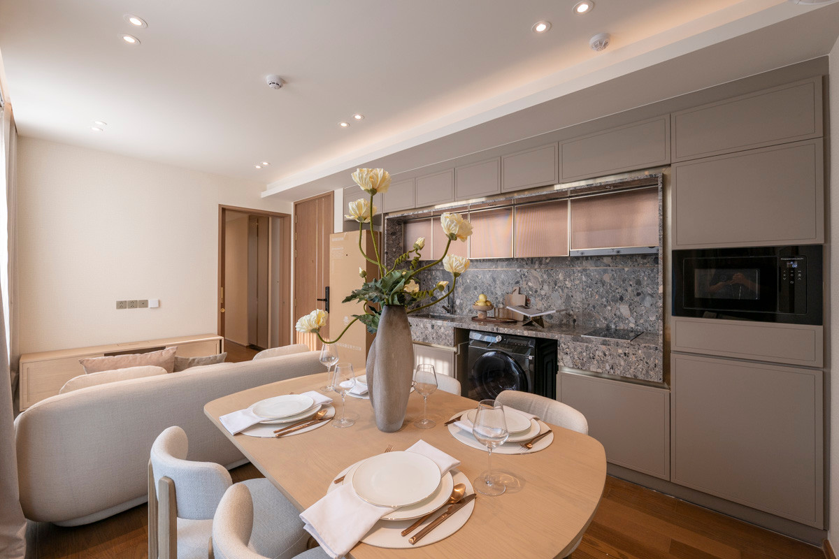 For RentCondoSukhumvit, Asoke, Thonglor : 🔥𝘽𝙚 𝙩𝙝𝙚 𝙛𝙞𝙧𝙨𝙩 𝙩𝙤 𝙧𝙚𝙣𝙩🔥 𝗩𝗜𝗔 𝟯𝟰 Condo, large room Pets allowed🐾 Newest, near BTS Thonglor.