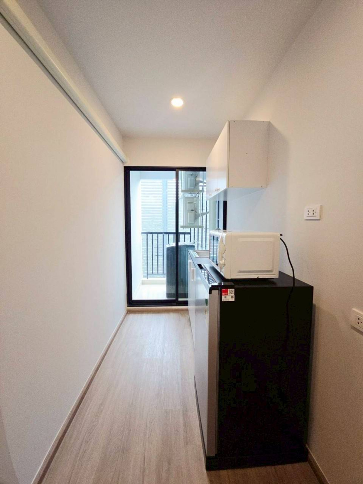 For RentCondoKasetsart, Ratchayothin : For rent ⭐️ 𝗛𝗶 𝗥𝗮𝘁𝗰𝗵𝗮𝘆𝗼𝘁𝗵𝗶𝗻 𝗖𝗼𝗻𝗱𝗼 🚈 ℬ𝓉𝓈. Ratchayothin has a free shuttle. !!! 𝟭𝟬𝟬𝟬𝟬 baht/month 💸