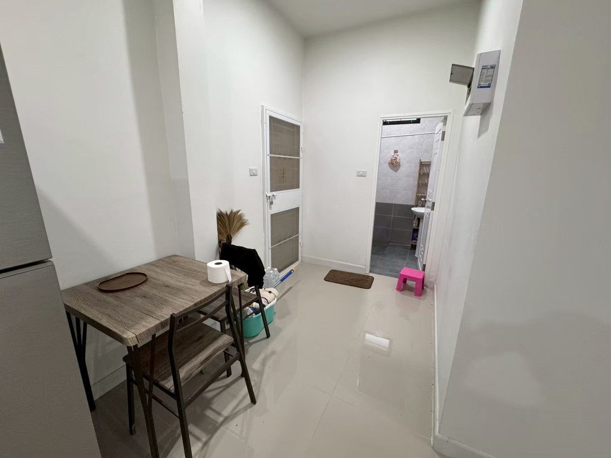 For SaleTownhomeRayong : Urgent sale, detached house, Sap Anan Living Home Village.