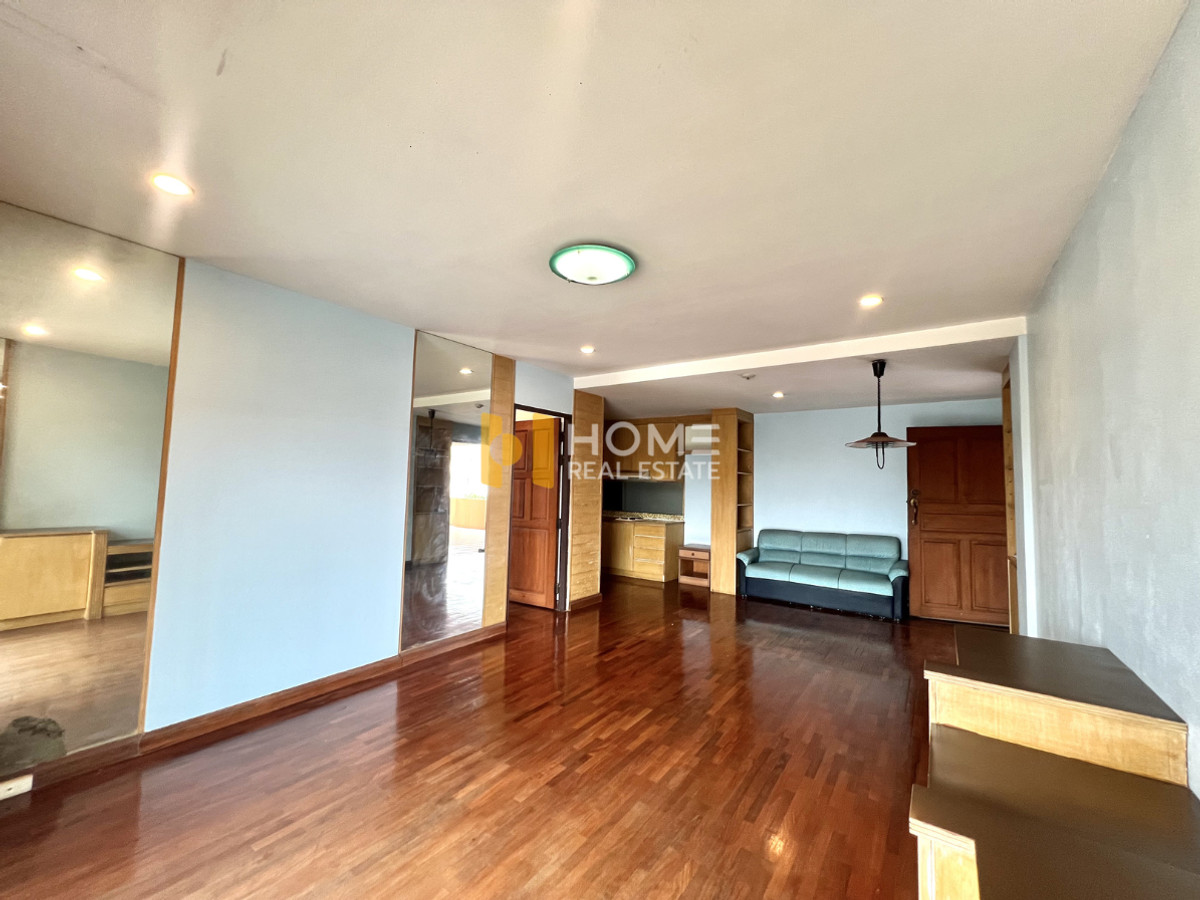 ขายอารีย์ อนุสาวรีย์ : 🔥 HOT DEAL อพาร์ตเมนต์ 5 ชั้น ใจกลางอารีย์ ห้องกว้างวิวดี / อพาร์ตเมนต์ 5 ชั้น ซอยอารีย์ 5 / 20 ห้องนอน (ขาย), Apartment Soi 5 floors Ari 5 / 20 Bedrooms (FOR SALE) BNS006