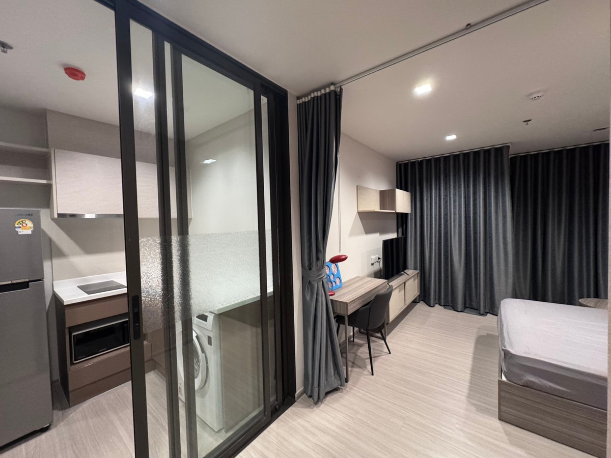 For RentCondoThaphra, Talat Phlu, Wutthakat : Life Sathorn Sierra condo near BTS Talat Phlu and MRT Tha Phra, very beautiful room, available and ready for rent.