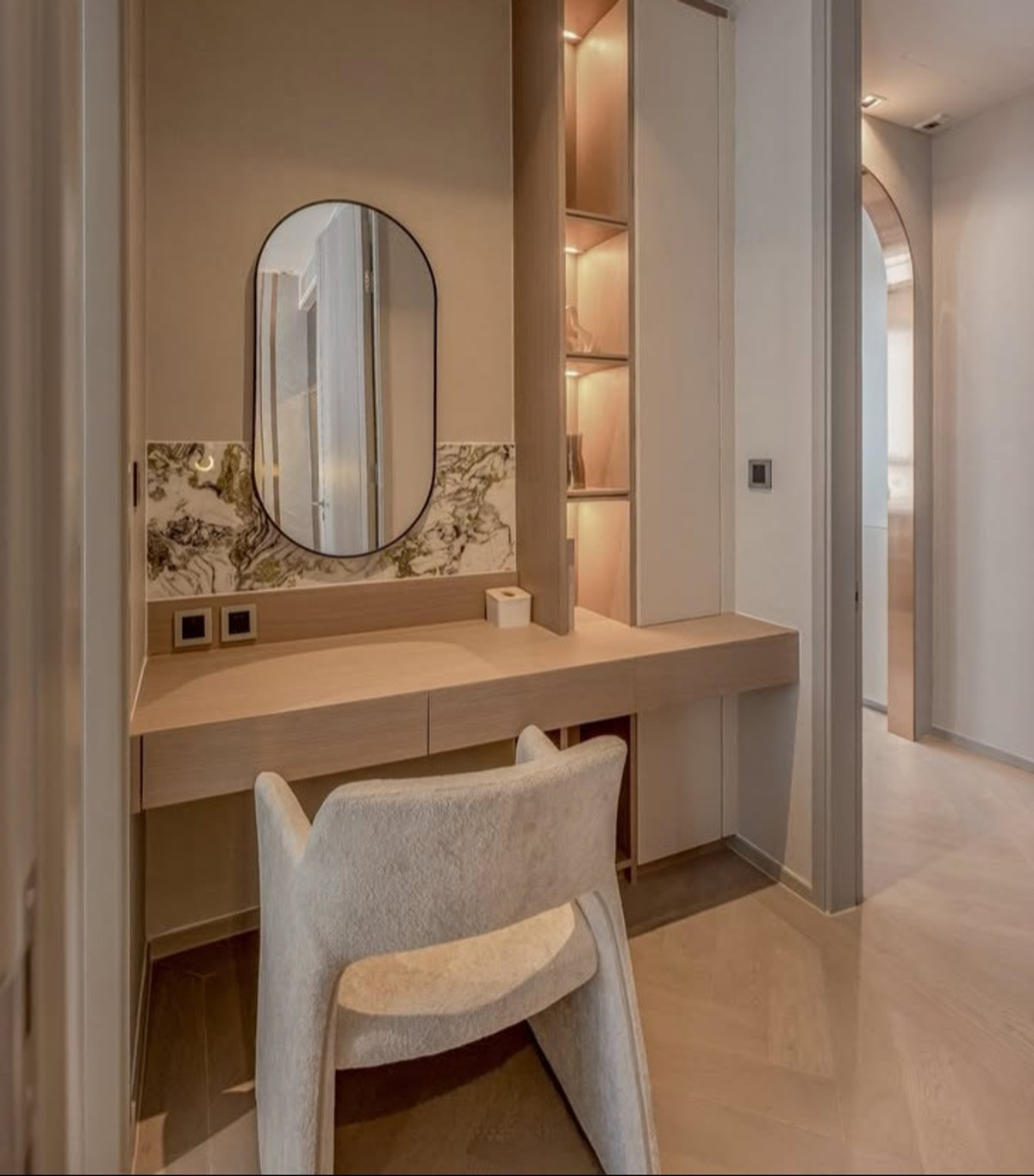 For RentCondoSathorn, Narathiwat : Super luxury condo for rent near BTS Chong Nonsi ✨The Reserve Sathorn ✨ near leading office buildings in the CBD zone Sathorn-Silom-Rama 4.