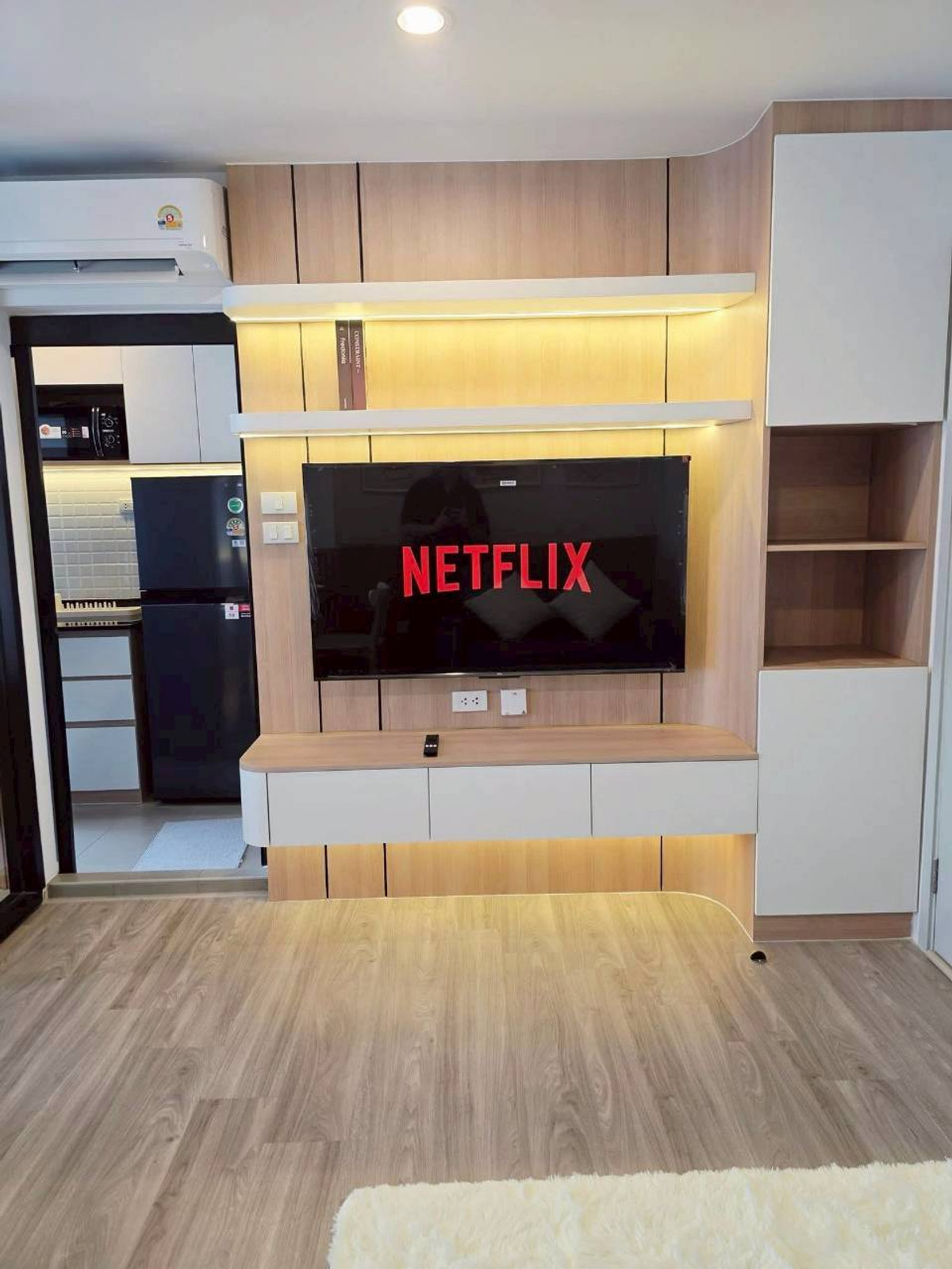 ให้เช่าคอนโดบางนา แบริ่ง ลาซาล : ✅ REGBN130 ✅ Line : @p2nproperty