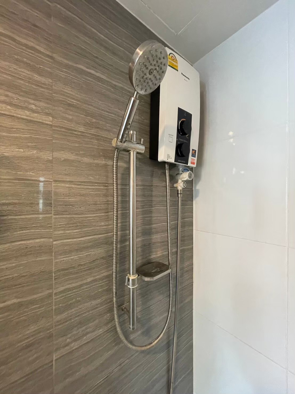 For RentCondoVipawadee, Don Mueang, Lak Si : Knightsbridge Phahonyothin - Interchange, 1 bedroom, 1 bathroom, size 35 sq m, Building B, 8th floor, rental price 14000 baht per month.