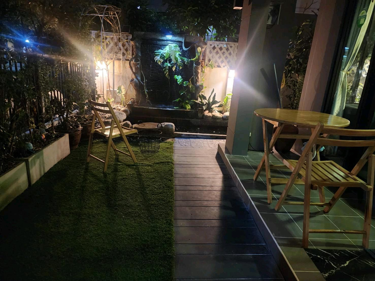 For RentPattanakan, Srinakarin : Twin house for rent 53,000 months.